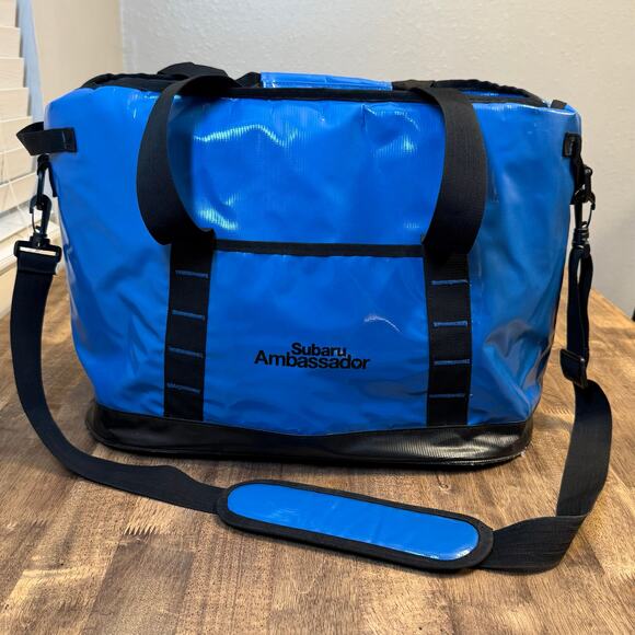 Subaru Official Gear Ambassador Zipper Cooler Insulated Bag w/Strap Blue Black - Picture 3 of 10